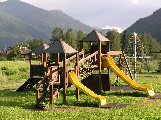 Playground 417615 640